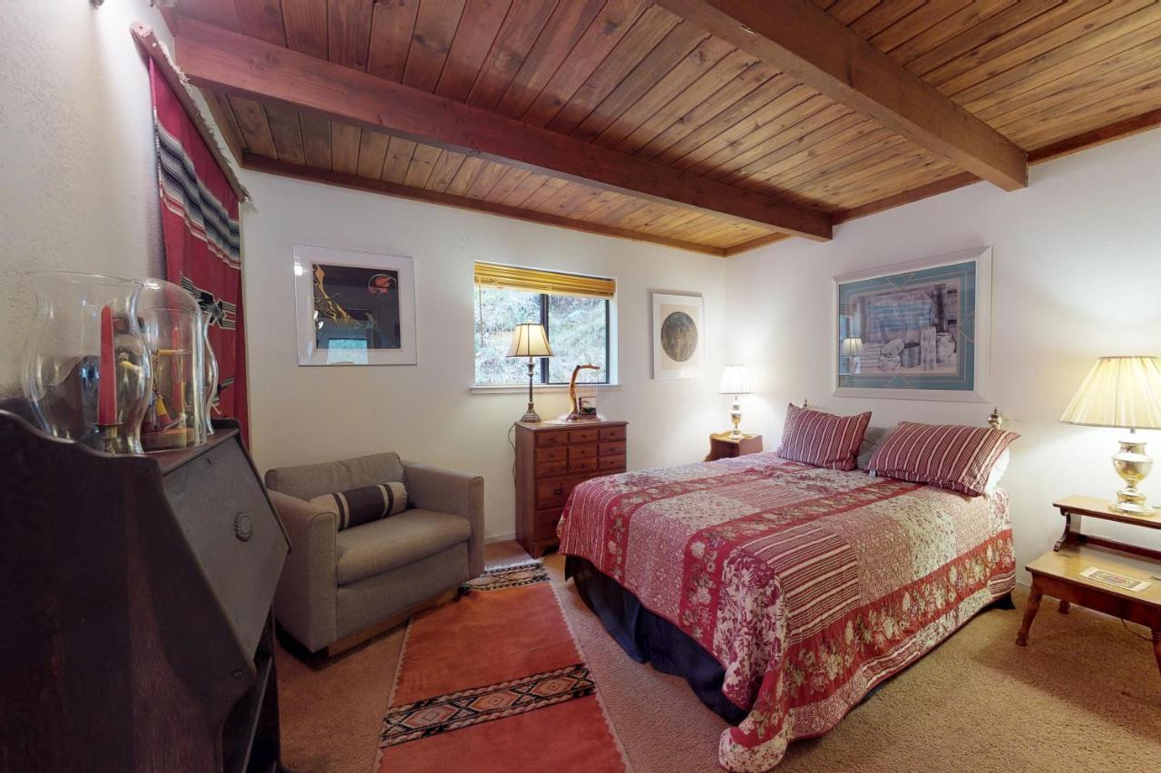 Cozy Chalet Groveland Bagian luar foto